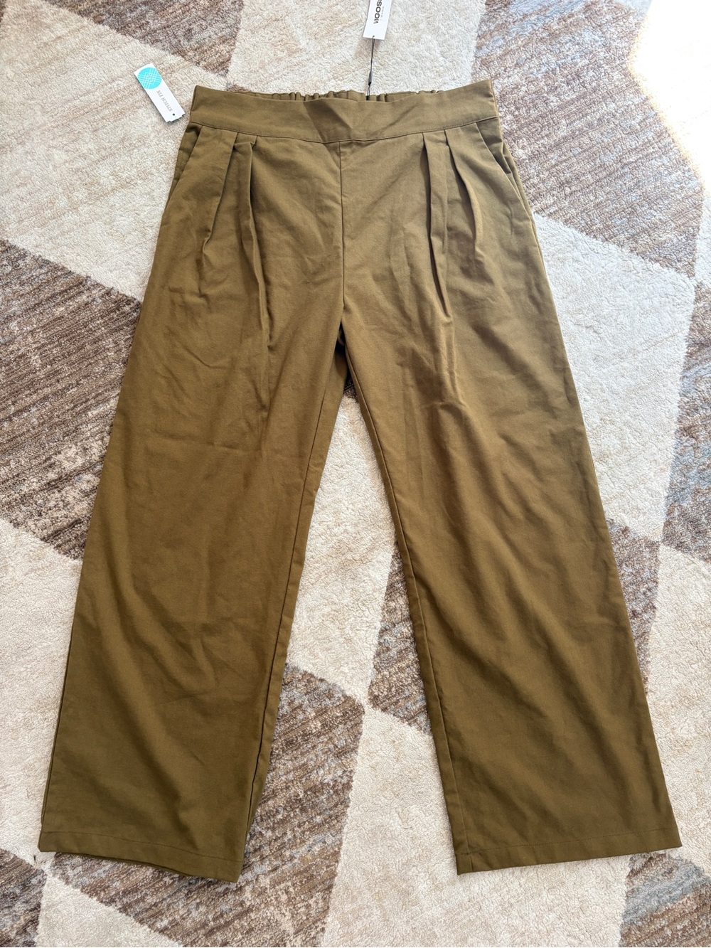 Vigoss Women’s Olive Green Pleated Wide-Leg Trousers